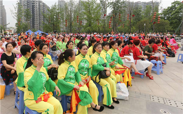 “运动成都·活力高新”2019年成都高新区广场舞舞林争霸赛